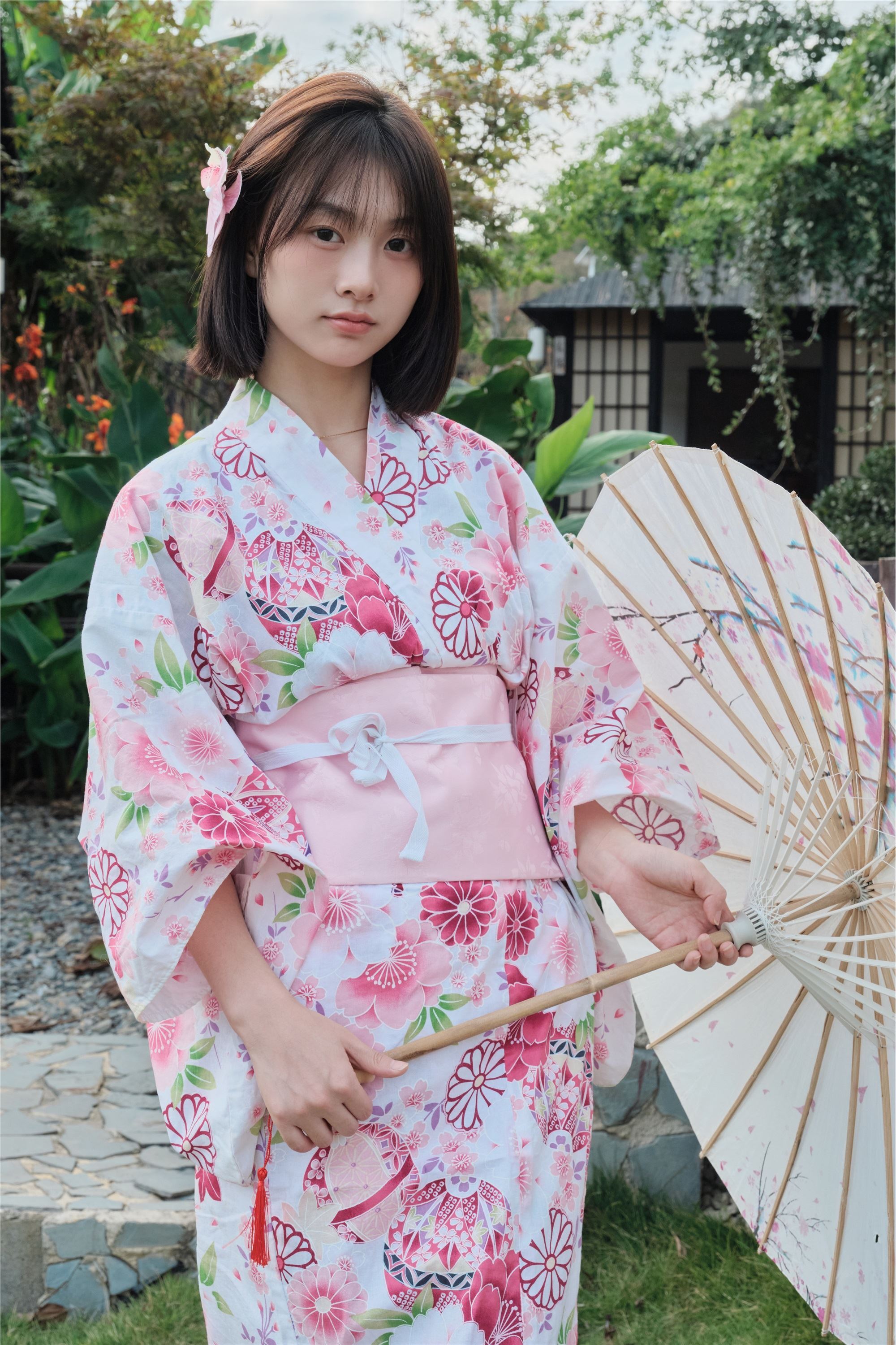 YITUYU艺图语 2025.01.09 和服浴袍 晓晓